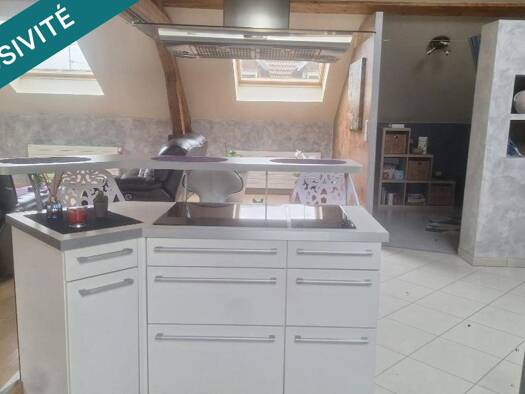 Appartement à vendre 139 000 € 4 pièces 2 chambres 102 m² Étage 2/3 Jean Jaurès Belfort 90000