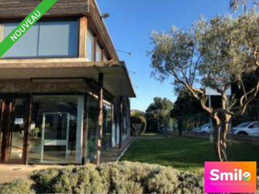 Local d'activités à louer 8 333 € 1 255 m² d'espace de stockage Saint-Mathieu-de-Tréviers 34270