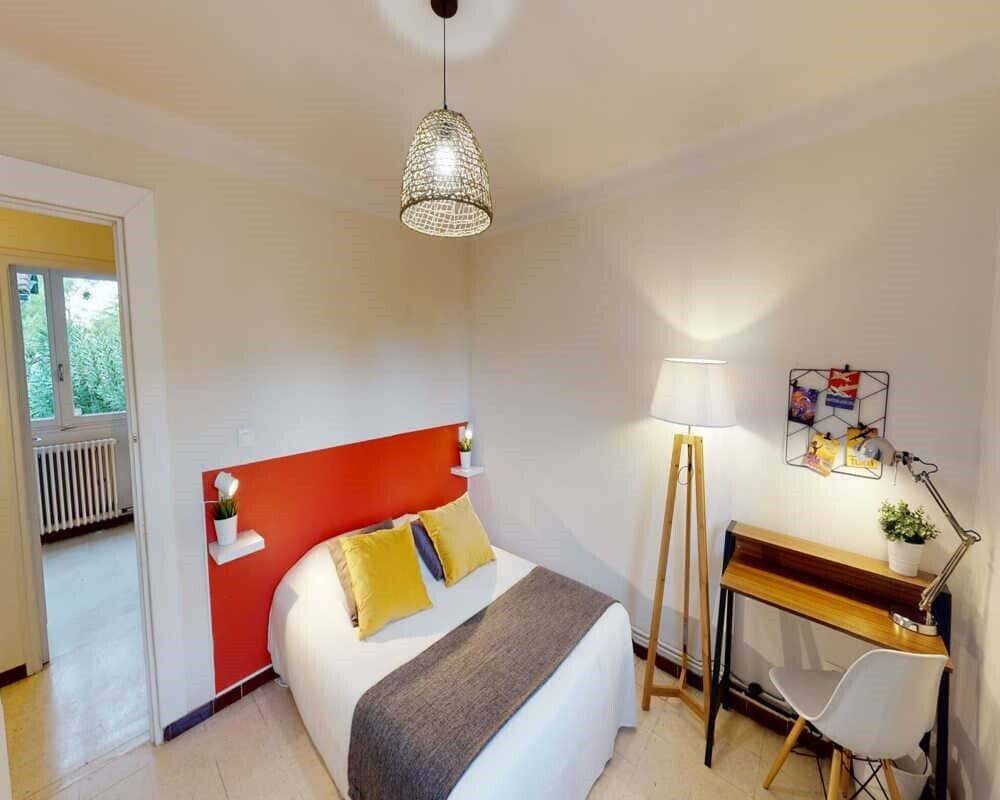1 pièce 15 m² · à Montpellier · 15 m² · 555 €