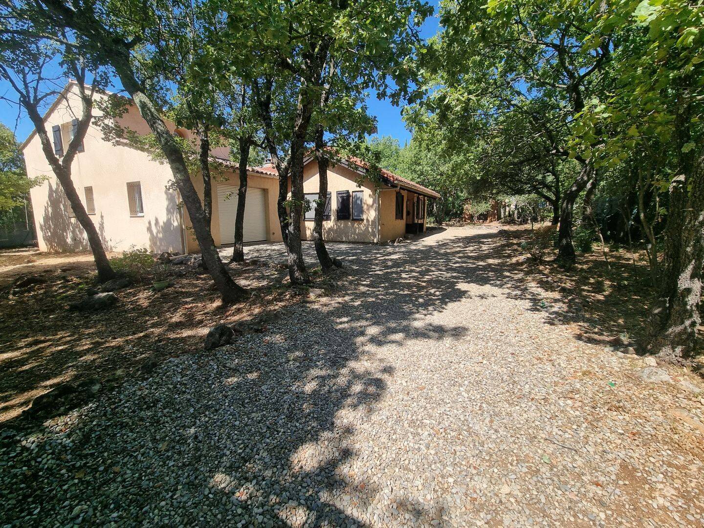 Maison 4 pièces 94 m² · à Régusse · 94 m² · 279 000 €