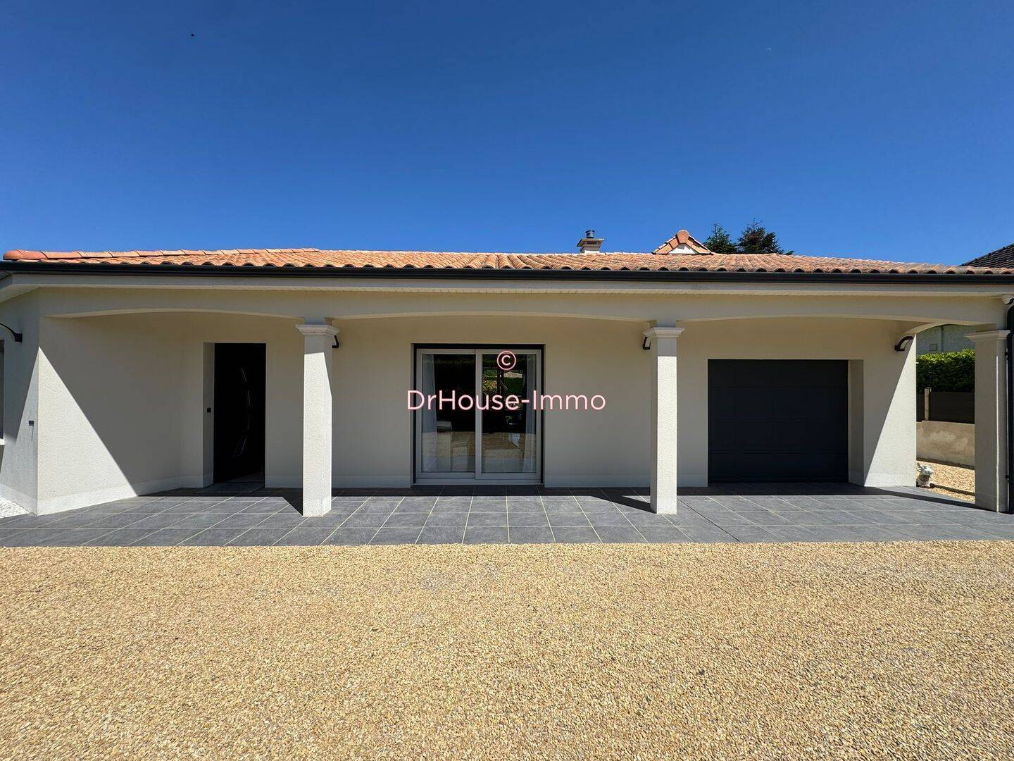 Maison 5 pièces 159 m² · à Saint-Benoît · 159,3 m² · 418 000 €
