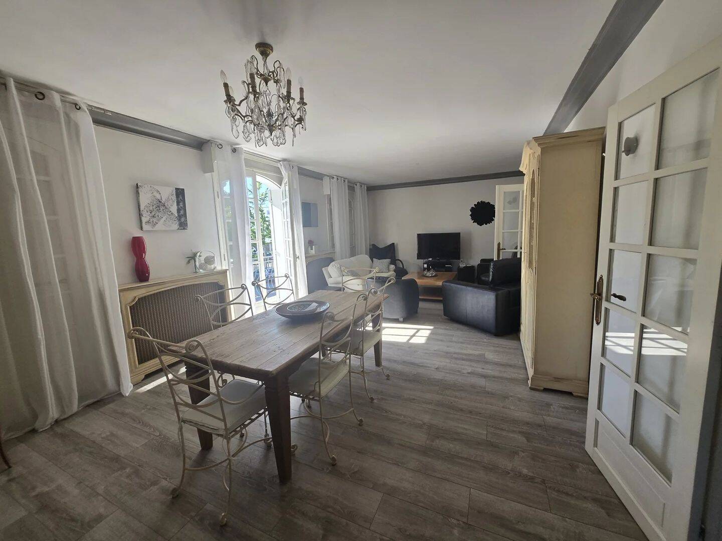 Appartement 4 pièces 138 m² · à Douai · 138 m² · 980 €