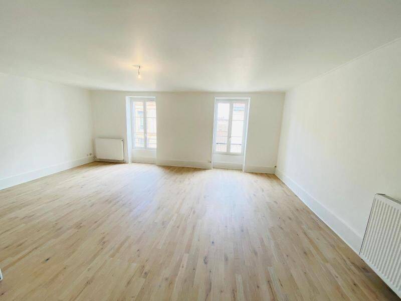 Appartement 3 pièces 85 m² · à Mâcon · 85,4 m² · 595 €