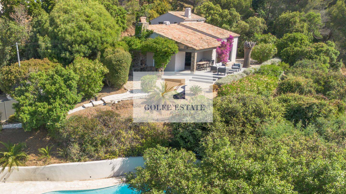 Maison 5 pièces 133 m² · à La Croix-Valmer · 133 m² · 1 495 000 €
