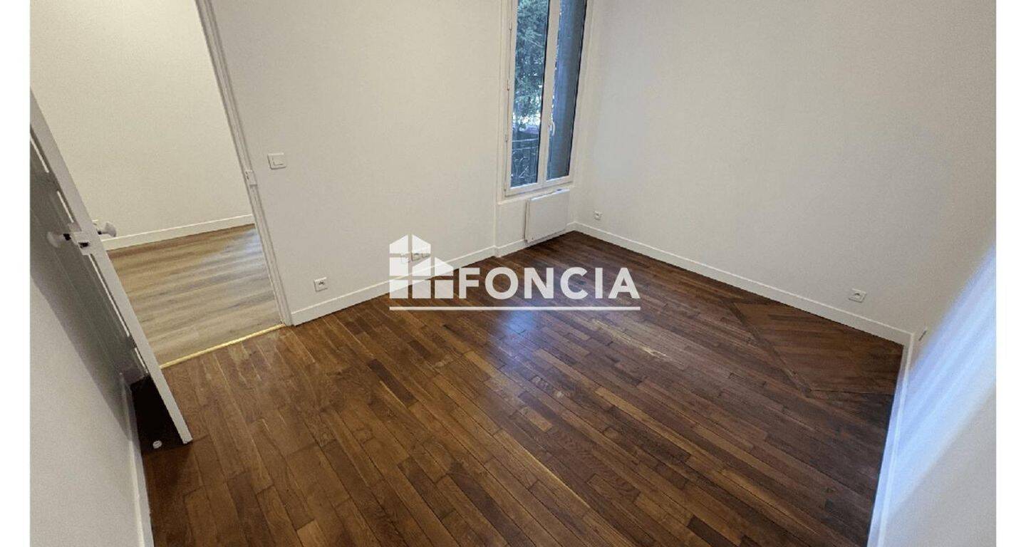 Appartement 1 pièce 24 m² · à Suresnes · 24,1 m² · 890 €