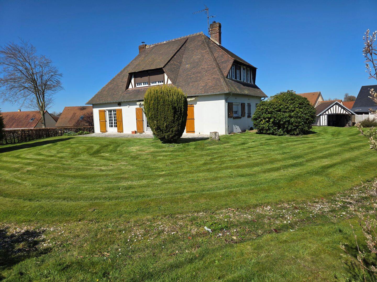 Maison 8 pièces 176 m² · à Saint-Romain-de-Colbosc · 176 m² · 370 000 €