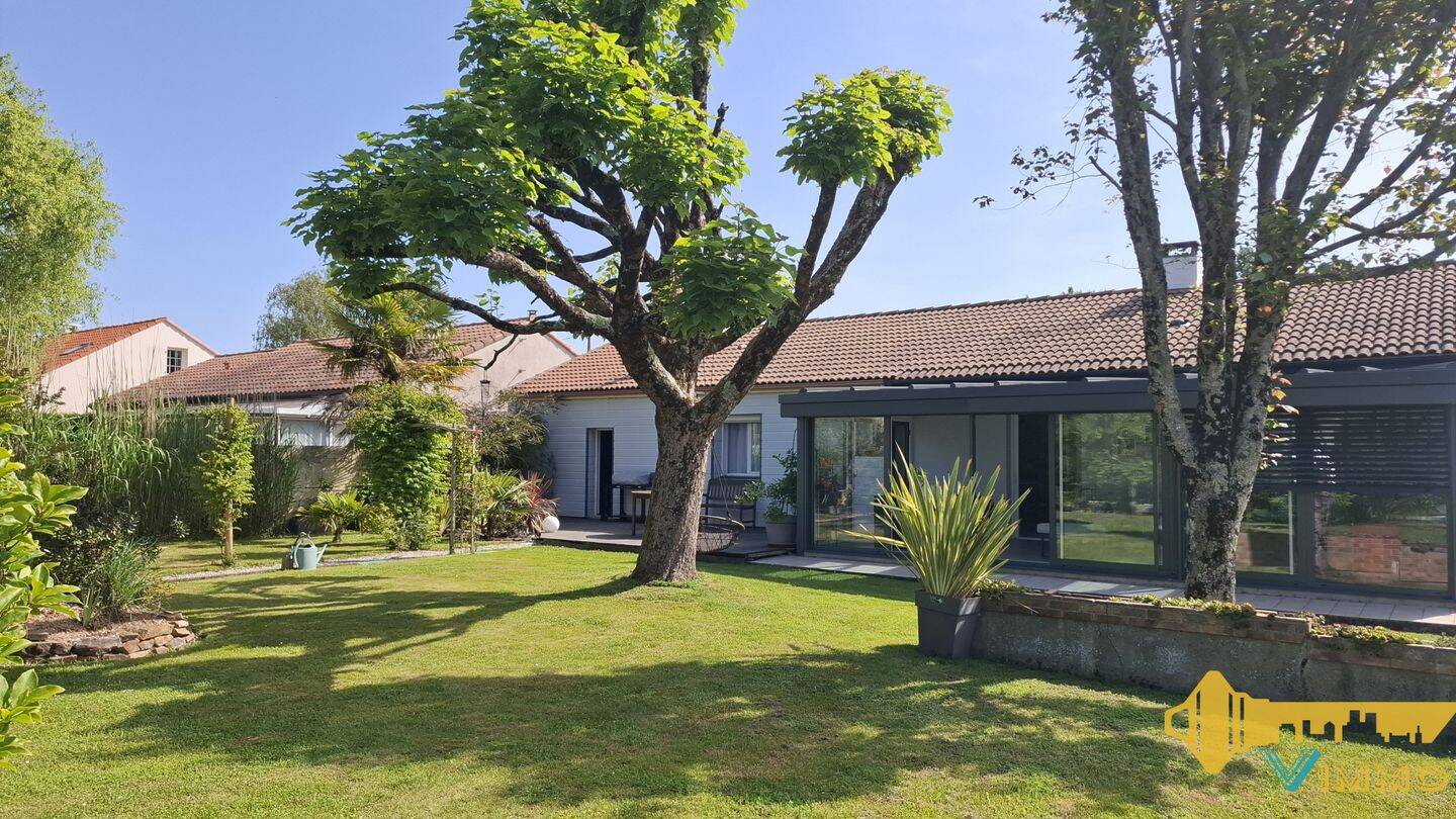 Maison 6 pièces 91 m² · à Port-Saint-Père · 91 m² · 348 000 €