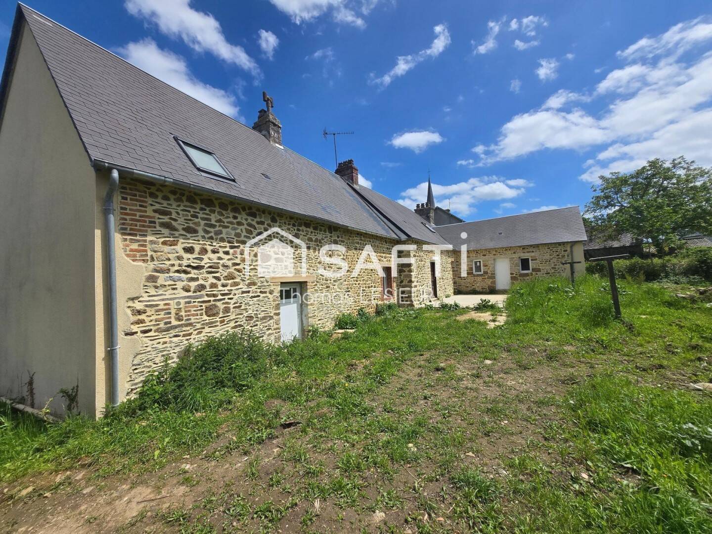 Maison 4 pièces 148 m² · à Saint-Ouen-le-Brisoult · 148 m² · 99 000 €