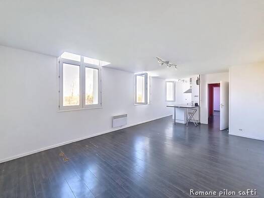 Appartement à vendre 169 900 € 3 pièces 2 chambres 70 m² Étage 1/2 Plougonvelin 29217