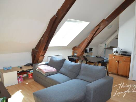 Appartement à louer 590 € 2 pièces 1 chambre 40 m² Étage 1/2 Cappelle-en-Pévèle 59242