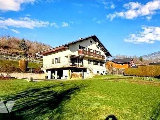 Maison à vendre 889 999 € 8 pièces 6 chambres 1 525 m² de terrain Mieussy 74440