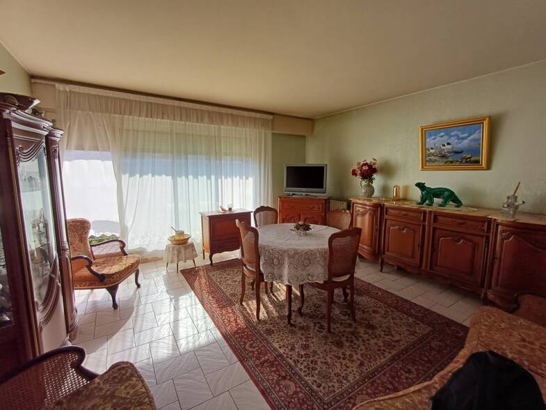 Appartement à vendre 330 750 € 3 pièces 2 chambres 77 m² Étage 2/9 Centrale Poissy 78300