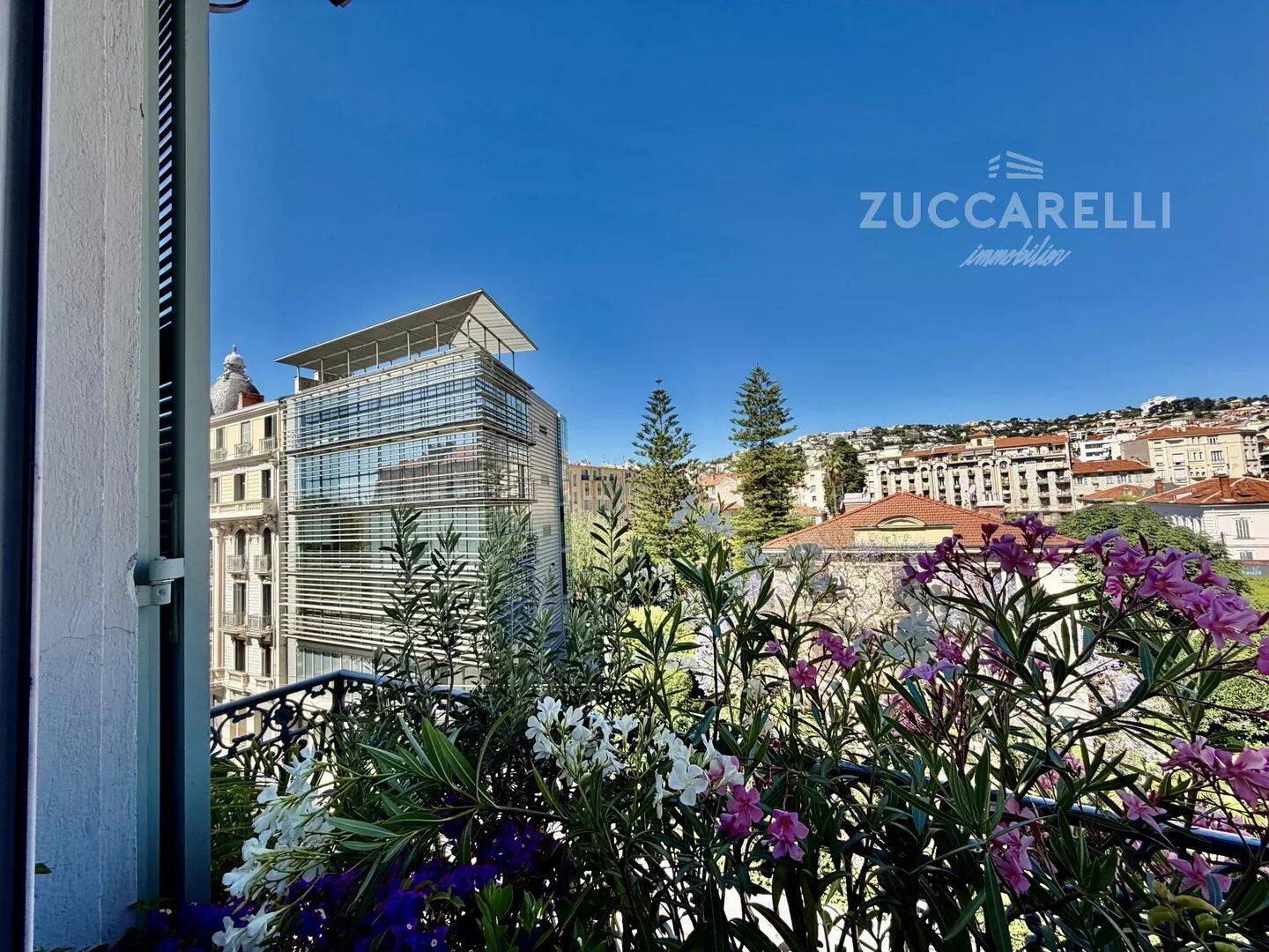 Appartement 1 pièce 88 m² · à Nice · 88,4 m² · 1 965 €