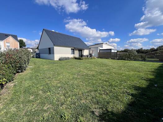 Maison de plain-pied à vendre - Première occupation 409 500 € 4 pièces 3 chambres 76 m² 533 m² de terrain Piriac-sur-Mer 44420