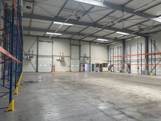 Entrepôt à louer 6 000 € 1 000 m² d'espace de stockage Liberté-Victoire Cambrai 59400