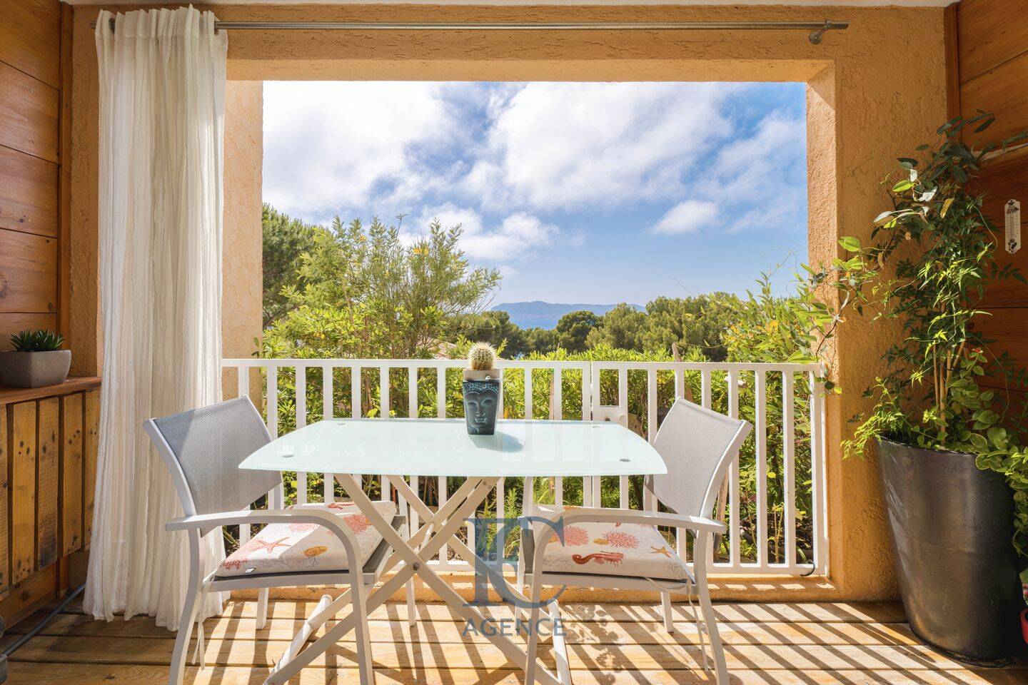 Appartement 2 pièces 36 m² · à Saint-Cyr-sur-Mer · 35,7 m² · 300 000 €