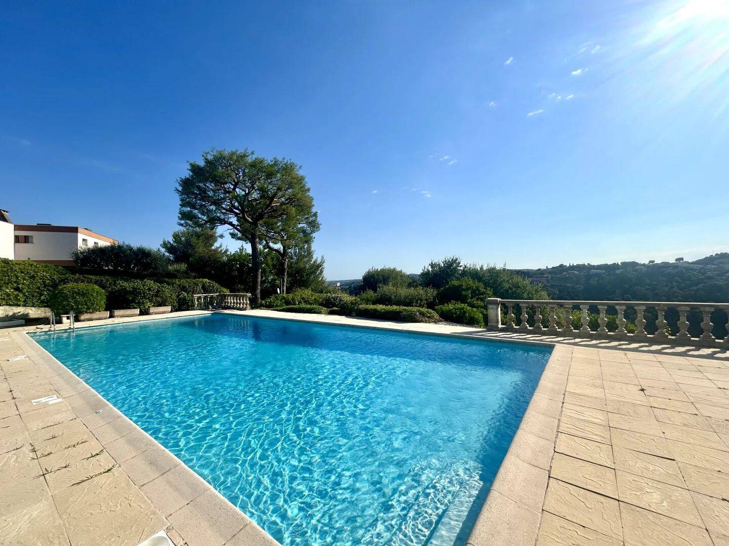 Maison 6 pièces 130 m² · à Cagnes-sur-Mer · 130 m² · 820 000 €