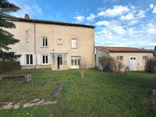 Maison à vendre 150 000 € 6 pièces 4 chambres 115 m² 490 m² de terrain Montbrison 42600