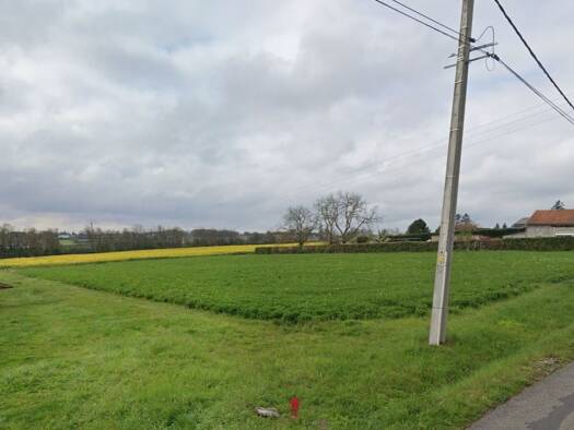 Terrain constructible à vendre 35 000 € 1 869 m² de terrain Espinasse-Vozelle 03110