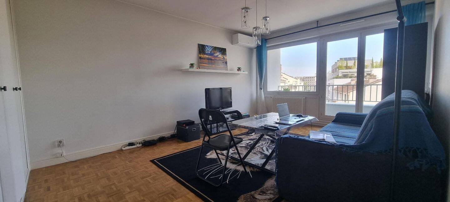 Appartement 2 pièces 49 m² · à Lyon 8ème Arrondissement · 49,1 m² · 925 €/mois