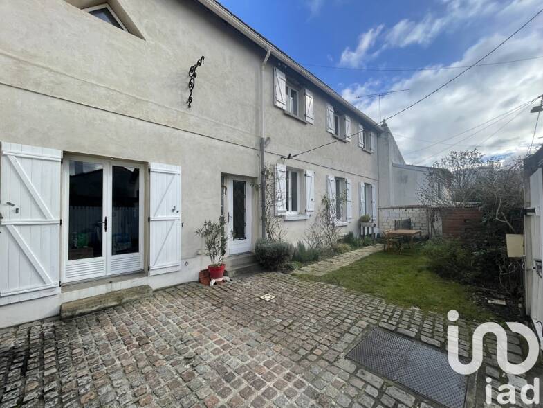 Pavillon à vendre 580 000 € 4 pièces 3 chambres 113 m² 164 m² de terrain Agent Sarre-Centre-Les Vallées-La Garenne Colombes 92700