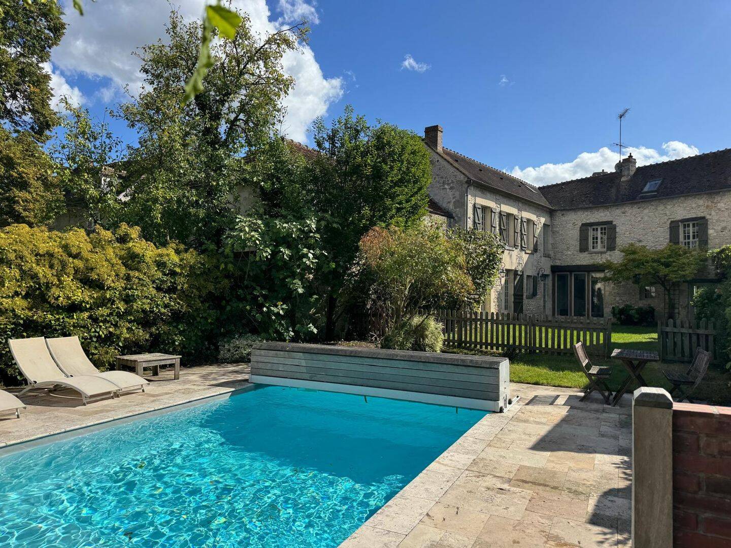 Maison 8 pièces 215 m² · à Senlis · 215 m² · 930 000 €