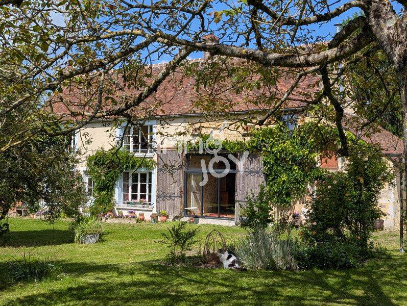 Maison 7 pièces 180 m² · à Parfondeval · 180 m² · 395 000 €