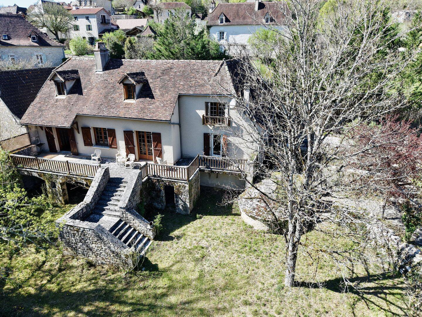 Maison 8 pièces 181 m² · à Sauliac-sur-Célé · 181 m² · 299 000 €