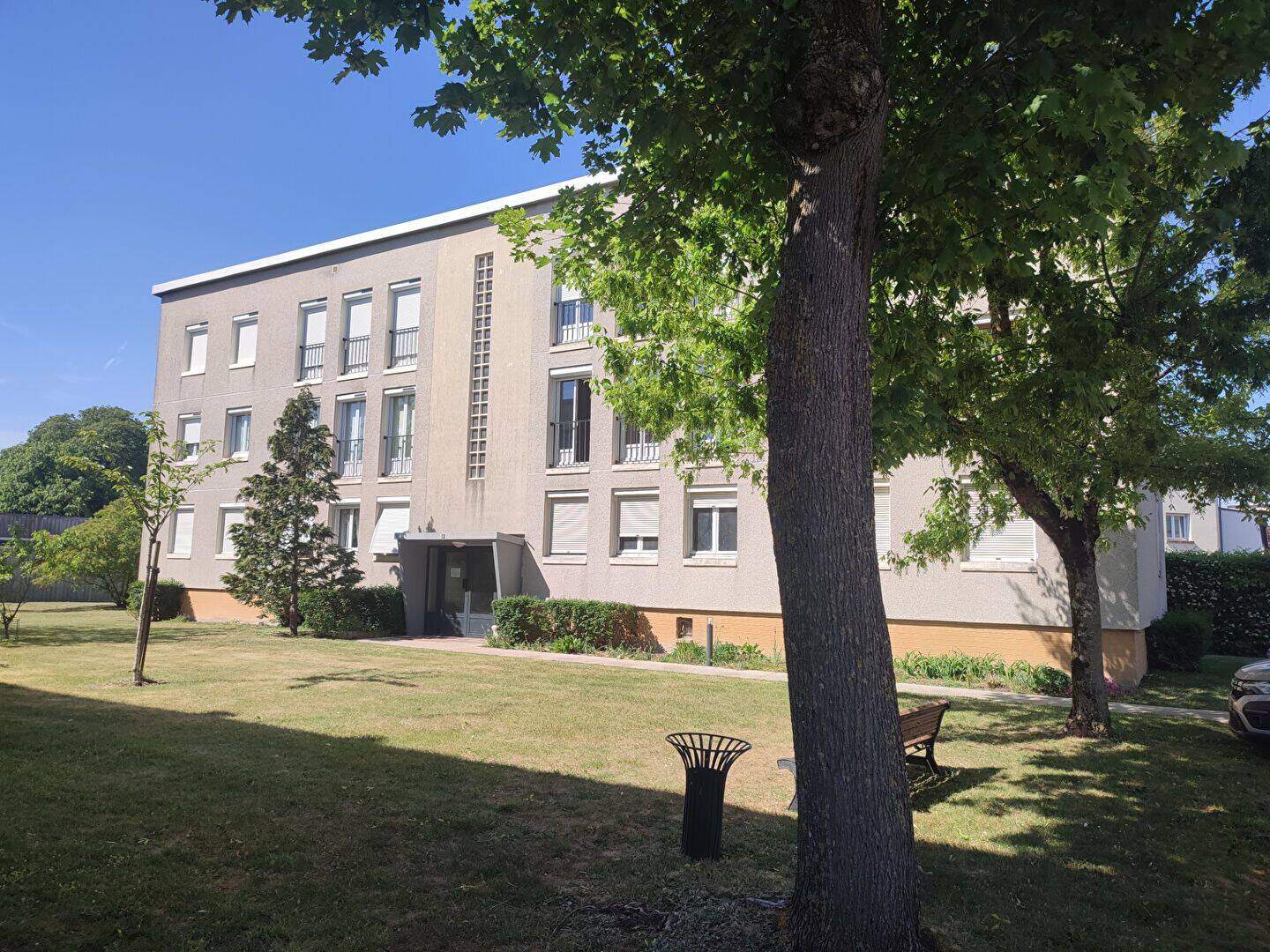Appartement 4 pièces 81 m² · à Saint-Jean-de-Braye · 81 m² · 130 000 €