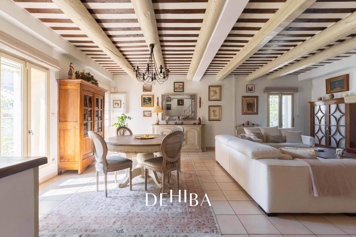 Maison 6 pièces 164 m² · à Marseille 8ème Arrondissement · 164 m² · 690 000 €