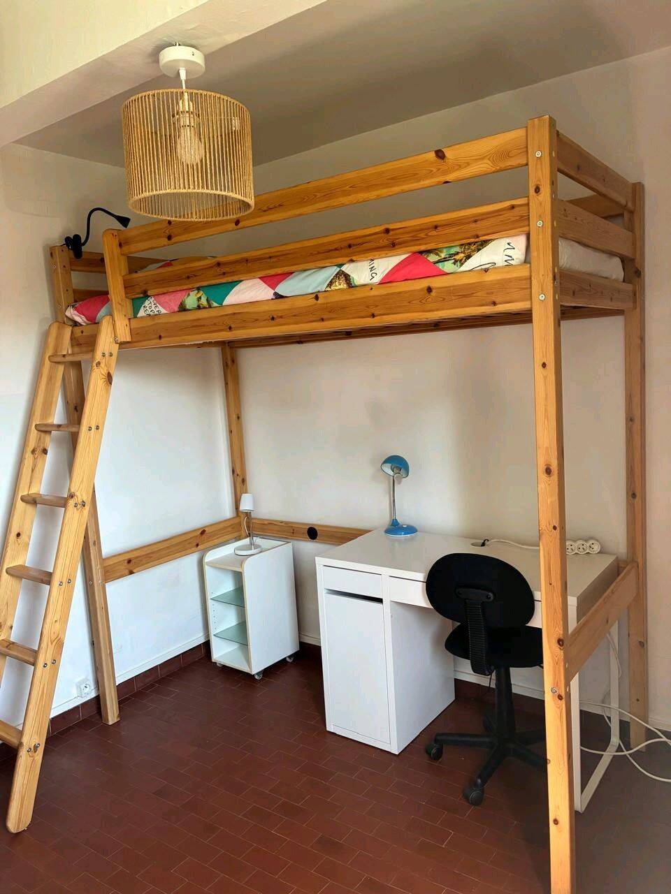 Appartement 1 pièce 10 m² · à Orsay · 10,3 m² · 550 €