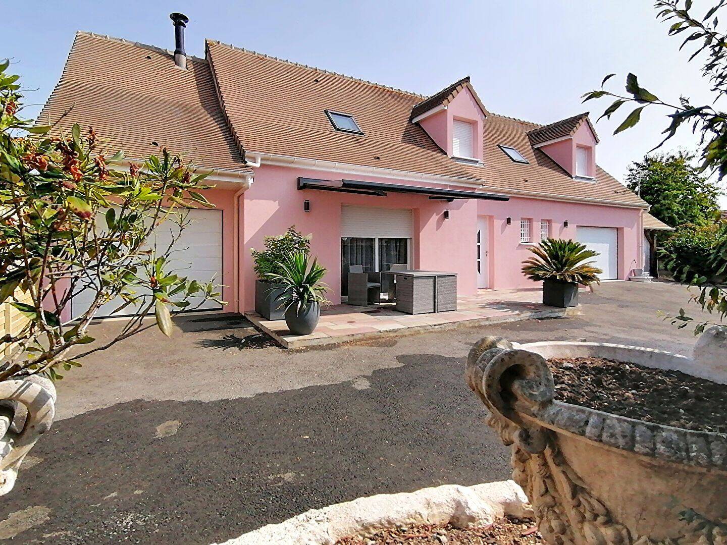 Maison 7 pièces 180 m² · à Bailleau-l'Évêque · 180 m² · 399 000 €
