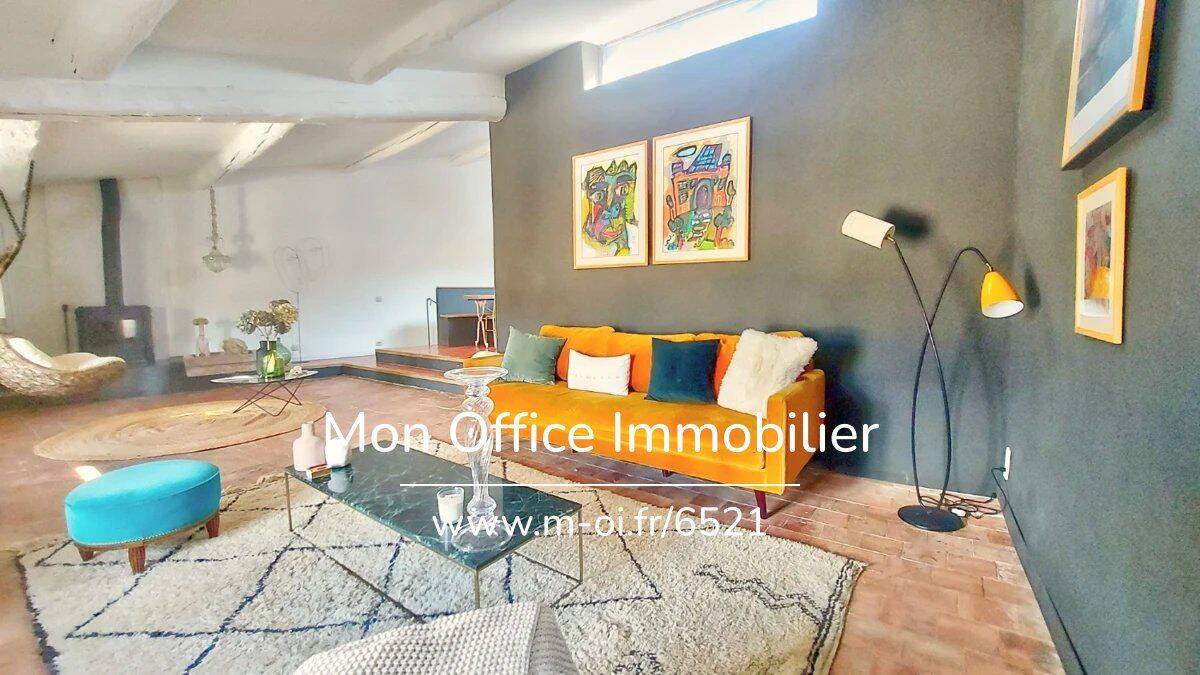 Maison 4 pièces 137 m² · à Lourmarin · 137 m² · 549 000 €
