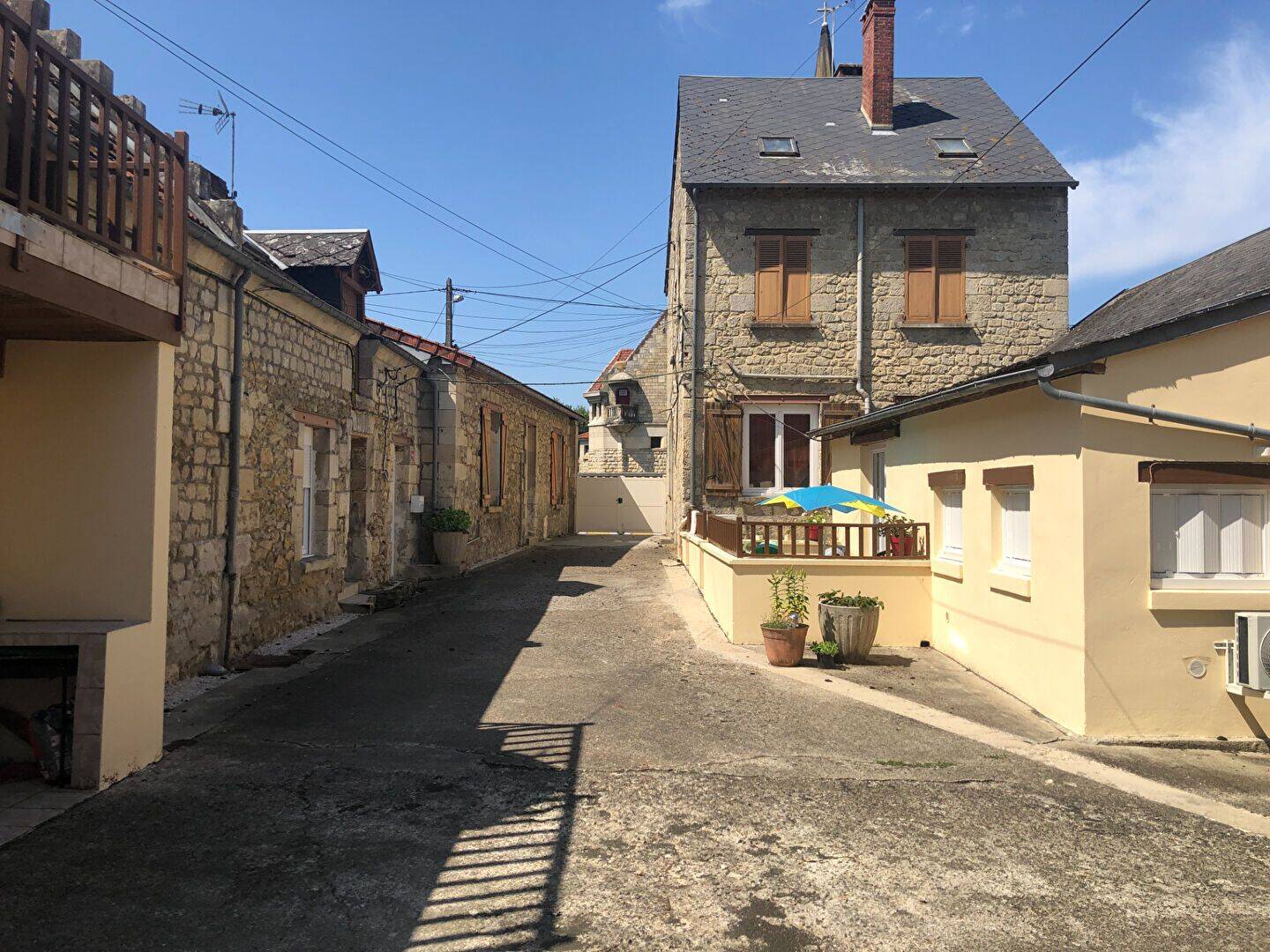 Triangle Soissons-Laon-Chauny - Ensemble immobilier - Belle re