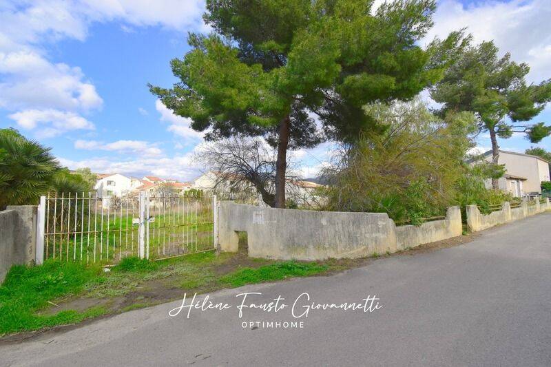 Terrain de 567 m² à Saint-Florent - photo 2
