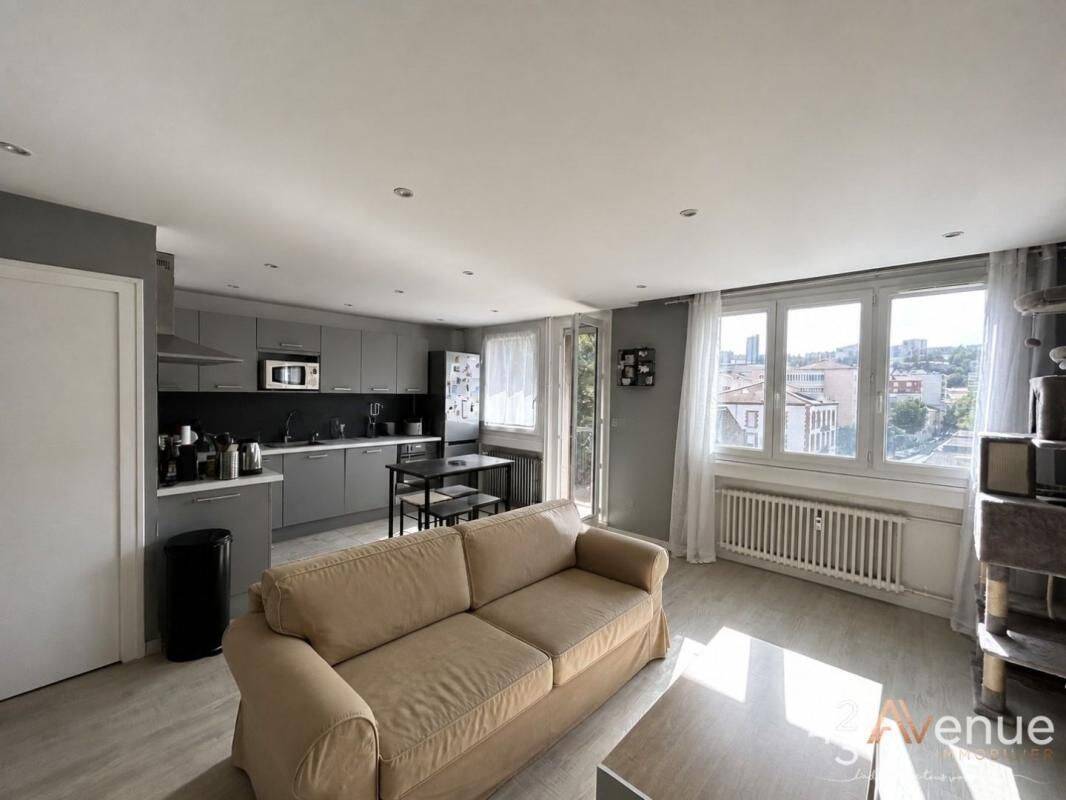 Appartement 2 pièces 54 m² · à Saint-Étienne · 54 m² · 65 000 €