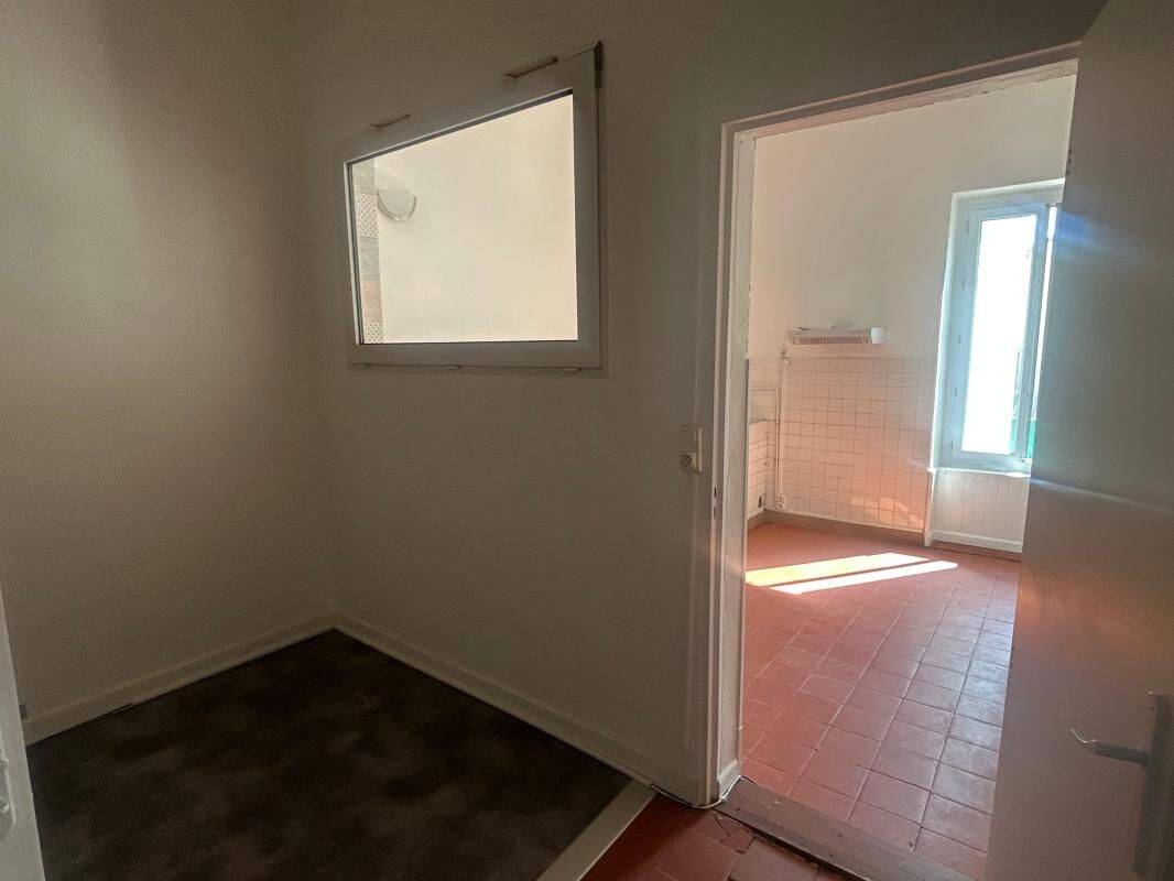 Appartement 2 pièces 26 m² · à Nîmes · 25,5 m² · 400 €/mois