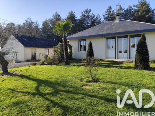 Maison de plain-pied à vendre 194 000 € 5 pièces 3 chambres 93 m² 14 567 m² de terrain La Couaille Longué-Jumelles 49160