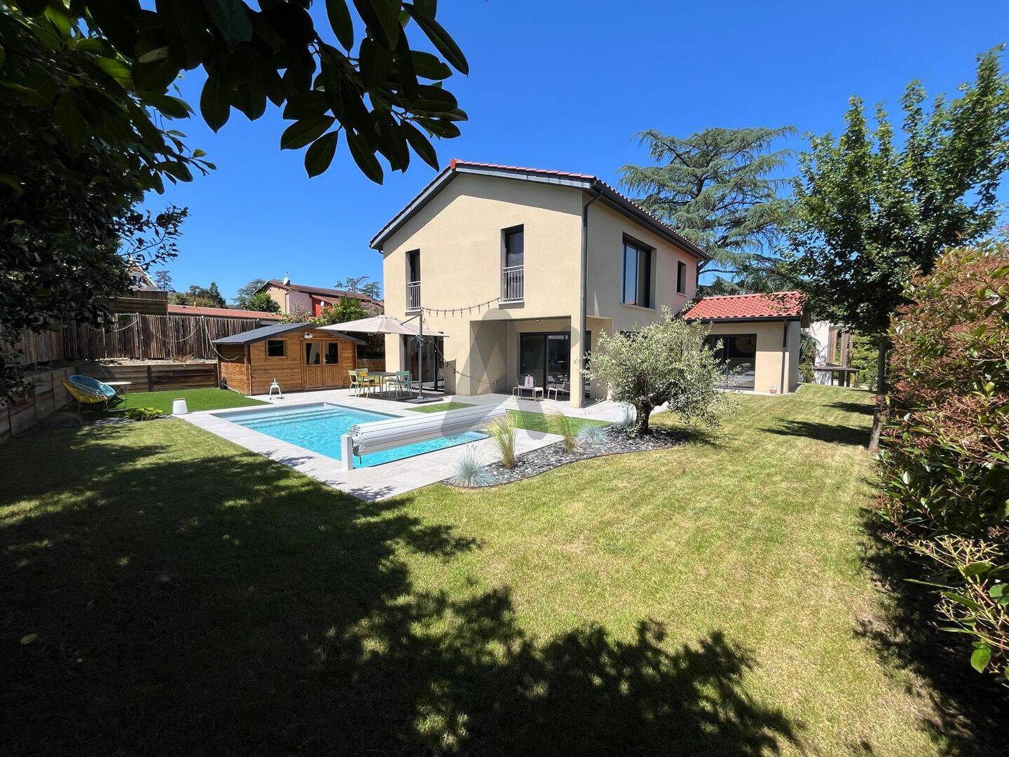 Maison 5 pièces 156 m² · à Charbonnières-les-Bains · 156 m² · 997 000 €