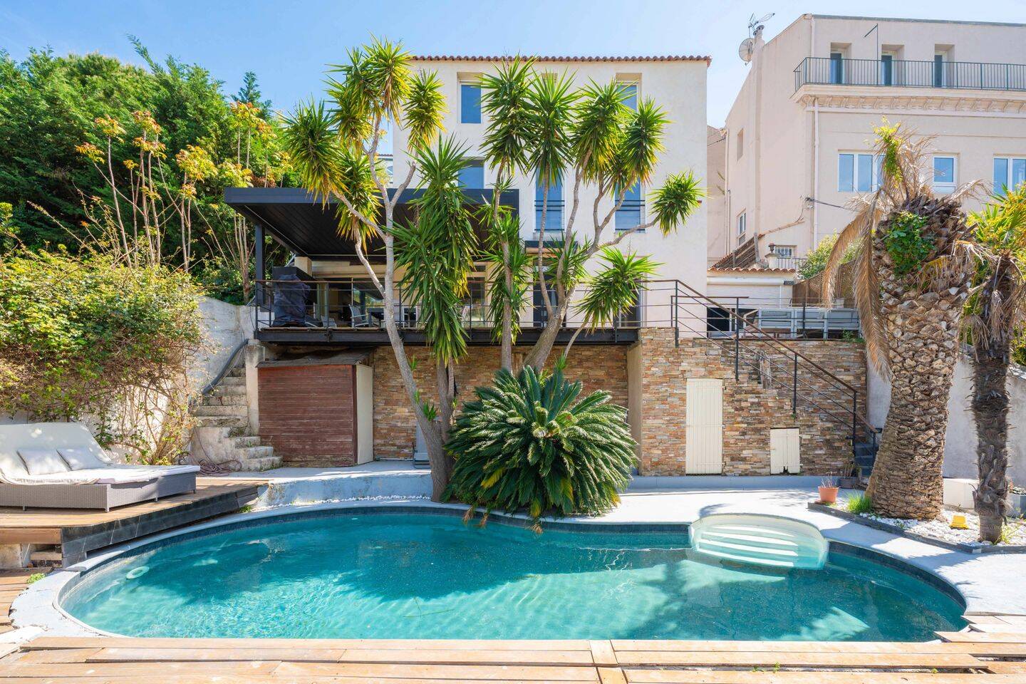 Maison 5 pièces 182 m² · à Marseille 7ème Arrondissement · 182 m² · 1 390 000 €