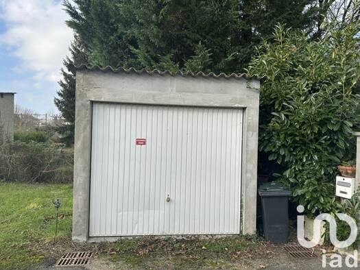 Parking à vendre 13 500 € 69 m² Centre Ville Vierzon 18100