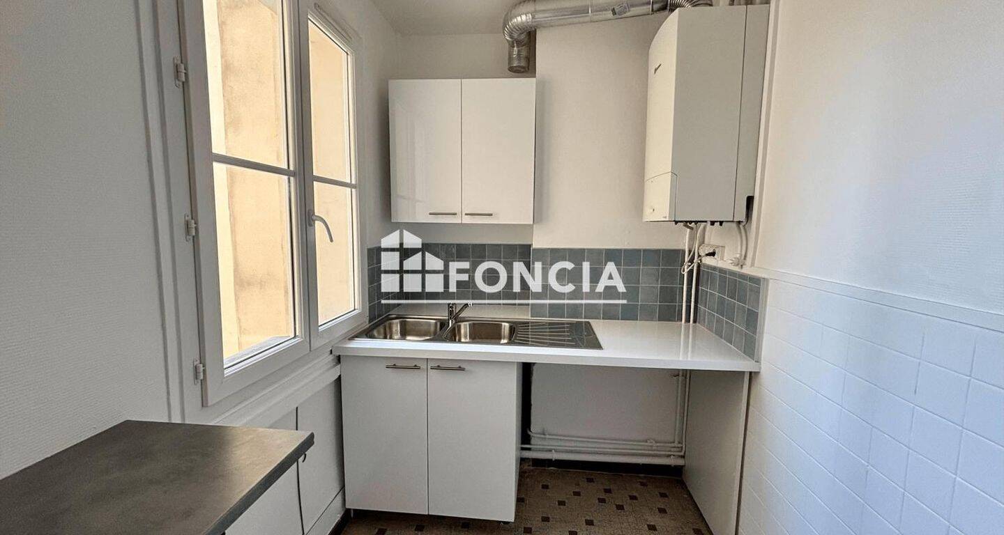 Appartement 3 pièces 50 m² · à Paris 14ème Arrondissement · 50,3 m² · 1 577 €