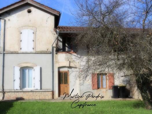 Maison à vendre 360 000 € 7 pièces 5 chambres 210 m² 10 500 m² de terrain Cormoz 01560