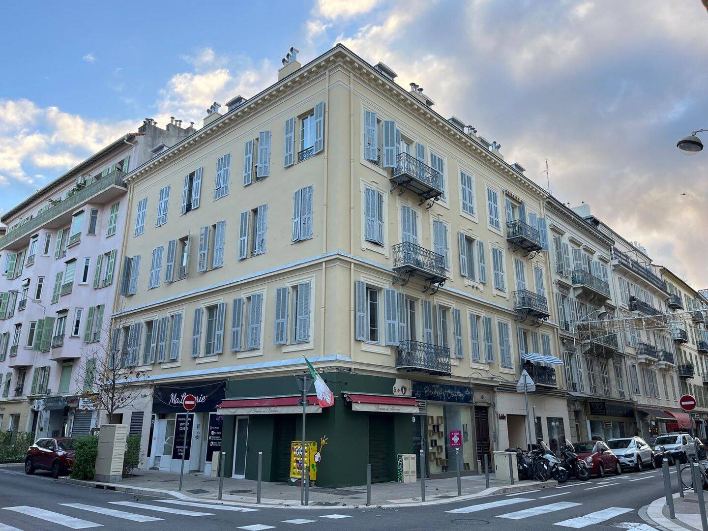 Appartement 7 pièces 106 m² · à Nice · 106 m² · 499 000 €