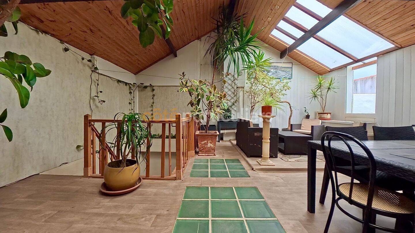 Maison 4 pièces 110 m² · à Les Sables-d'Olonne · 109,5 m² · 349 500 €