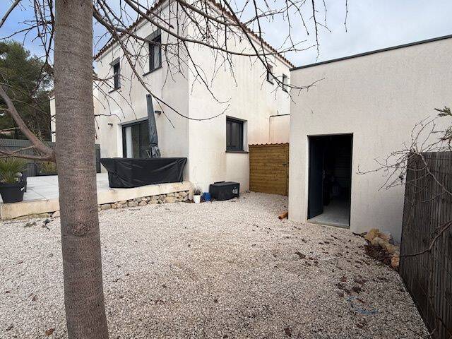 Maison 4 pièces 98 m² · à Saint-Bauzille-de-Montmel · 98 m² · 375 000 €