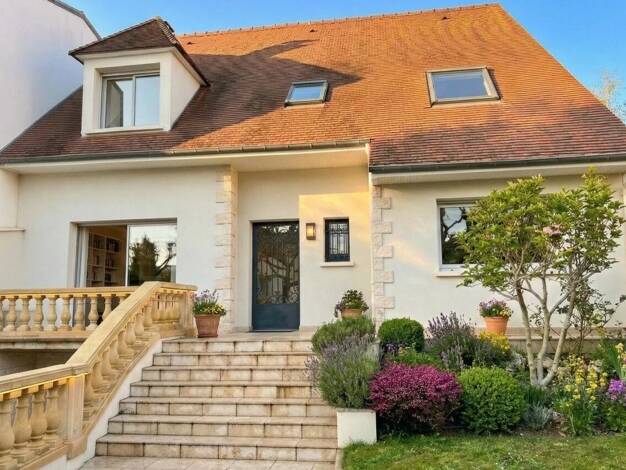 Maison de plain-pied à vendre 995 000 € 7 pièces 1 chambre 138,8 m² 164 m² de terrain Champigny-sur-Marne 94500