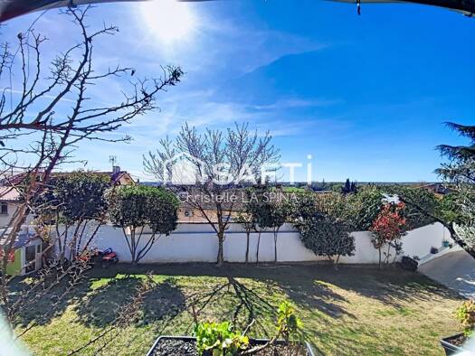 Maison à vendre 355 000 € 5 pièces 3 chambres 103 m² 666 m² de terrain Peripherie Bellegarde 30127