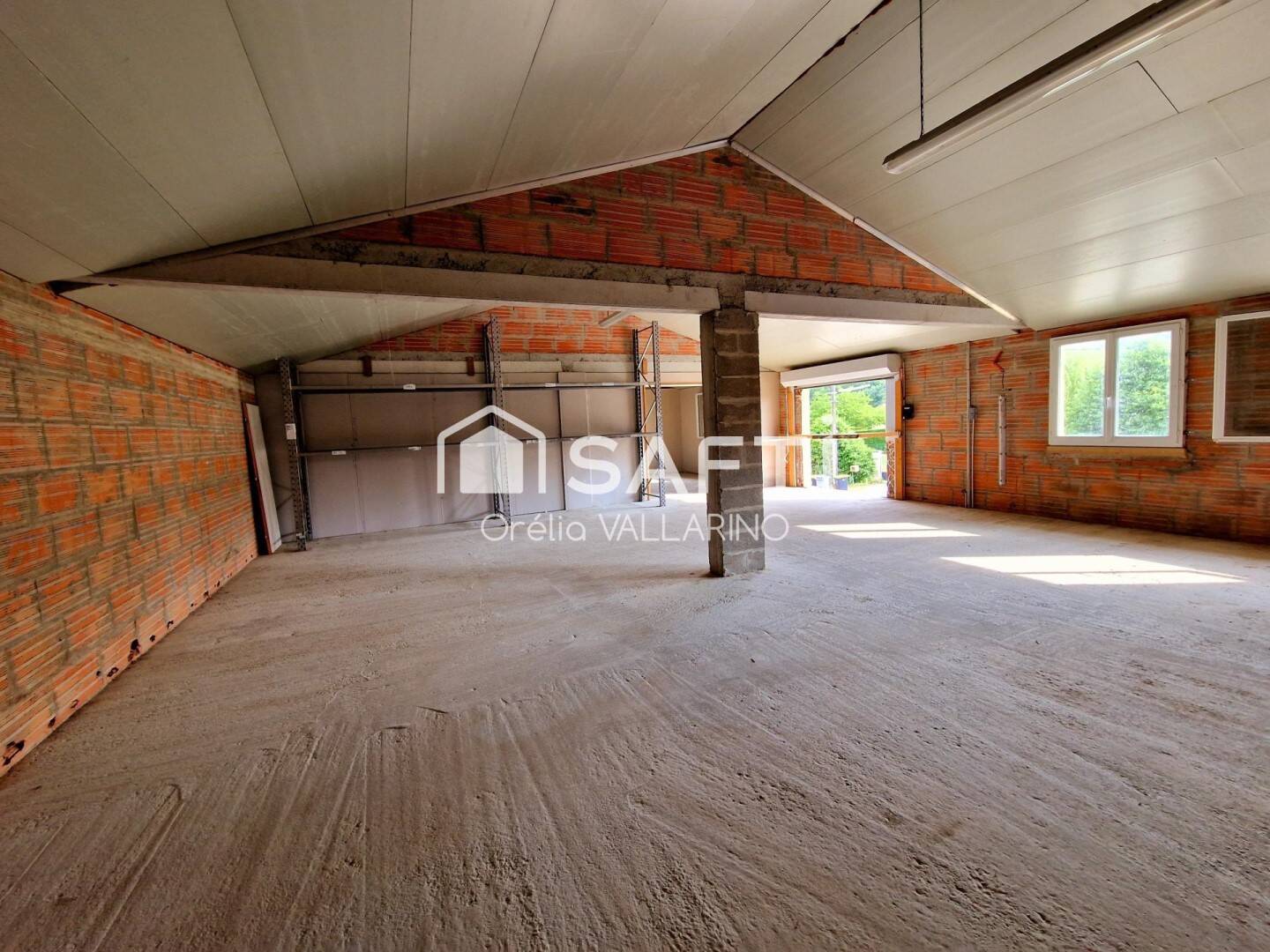 Maison 5 pièces 400 m² · à Maransin · 400 m² · 302 500 €