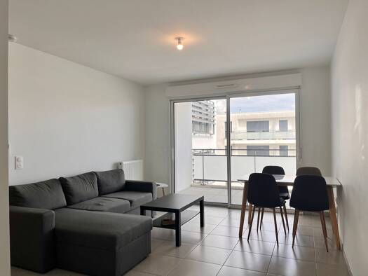Appartement à vendre 169 000 € 2 pièces 1 chambre 46 m² Étage 3/4 Sablar-Rive Droite Dax 40100